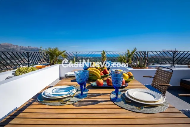 VILLA A ESTRENAR CON VISTAS AL MAR EN POLOP (ALICANTE) - foto 4