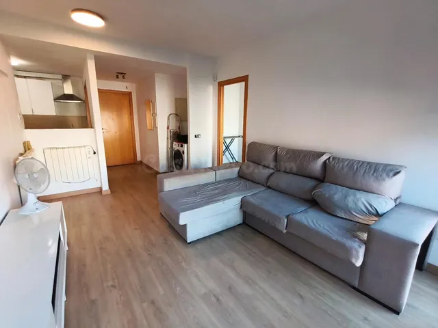 Piso nuevo, totalmente reformado, para entrar a vivir, en el - foto 3