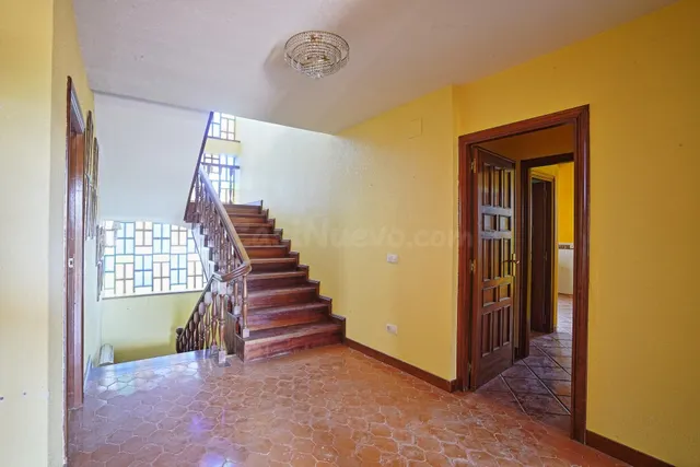 Finca de 37 ha con viñedo DO, vivienda de 600 m2 y 3.000 m2  - foto 3