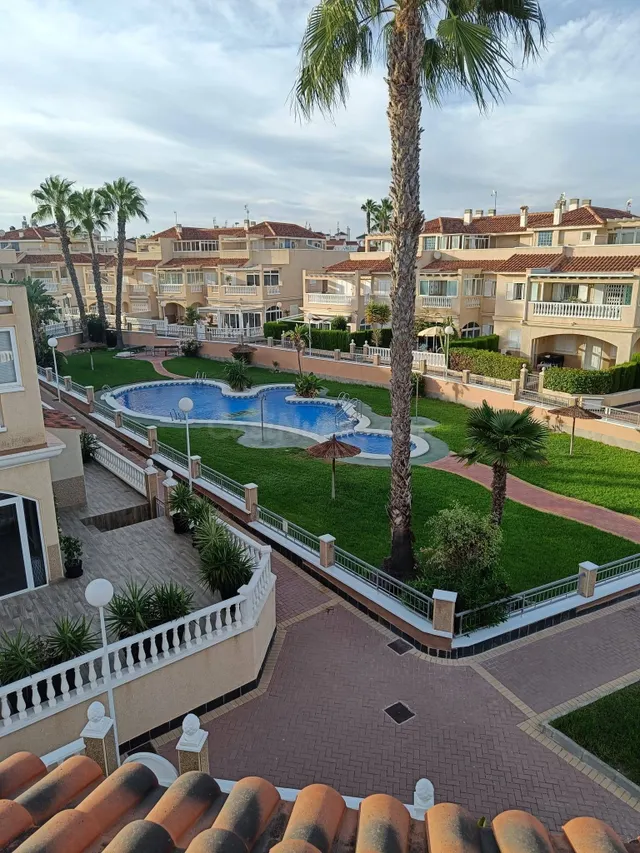 Chalet adosado en Residencial Zeniamar Fase 5 – Playa Flamen