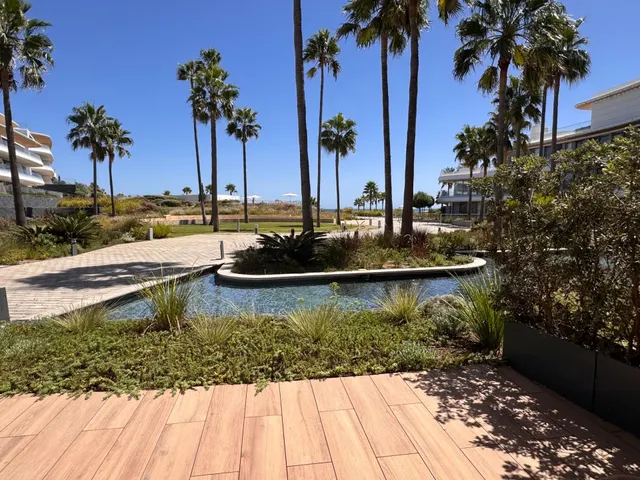 APARTAMENTO DE LUJO EN PRIMERA LÍNEA DE PLAYA — 10