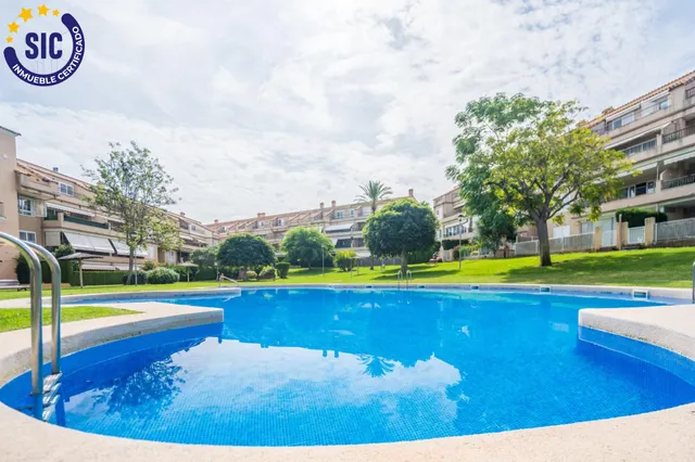 Vive al exterior: planta baja con dos terrazas en Torre en Conill — 50