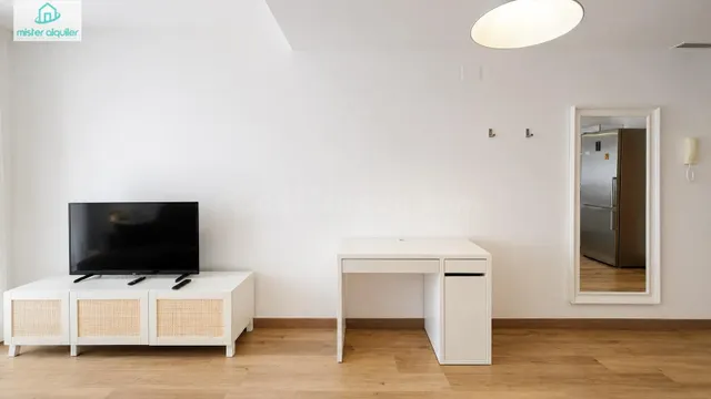 APARTAMENTO CON TERRAZA EN EL CORAZÓN DE EL CAMPELLO, JUNTO AL MAR — 8