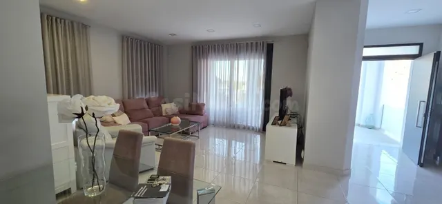 Espectacular chalet moderno de reciente construcción con pis - foto 5