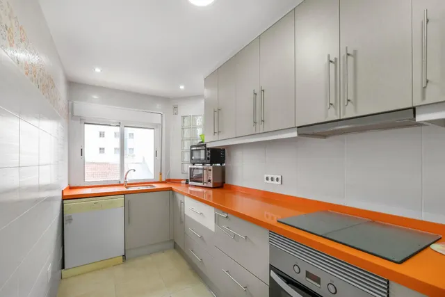 Amplia vivienda de 4 dormitorios en zona céntrica – Calle San Pascual (junto a Calle Orihuela) — 11