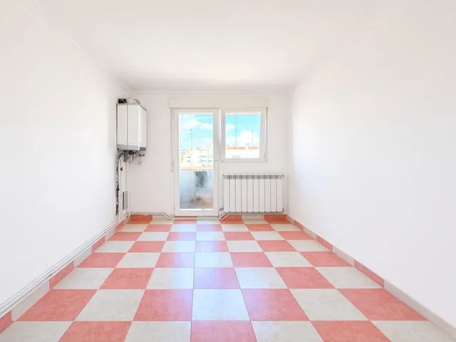 SE VENDE PISO DE TRES DORMITORIOS CON VISTAS DESPEJADAS EN LA JOTA - ZARAGOZA — 9