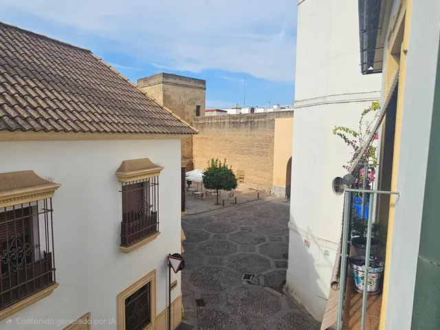 Piso de 4 dormitorios con plaza de garaje en San Basilio, con terraza de 20 m2 anexa al trastero en la cubierta. — 24