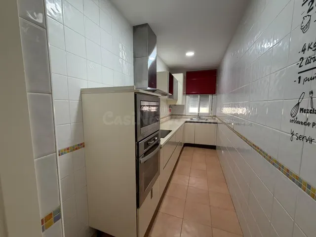 PISO DE 3 DORMITORIOS CON TERRAZA Y AZOTEA EN CORIA DEL RÍO — 4
