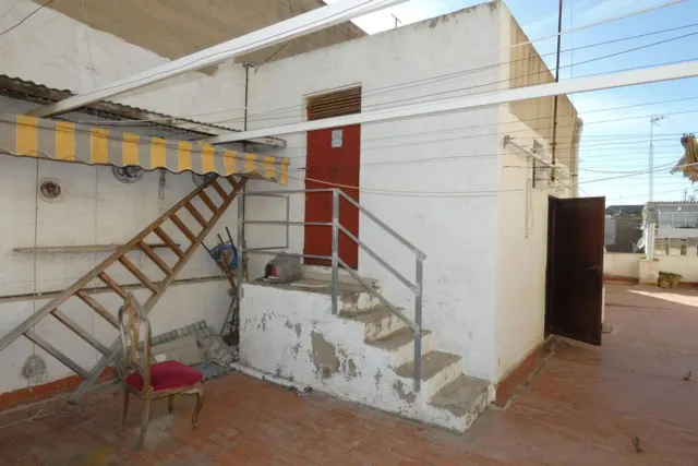VENTA DE PISO + LOCAL — 9