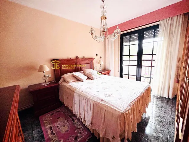 Amplio dúplex en la zona de San José — 16