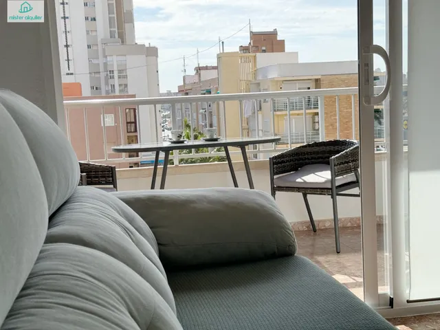 Apartamento 3 habitaciones 92m² en alquiler - 1a linea — 13
