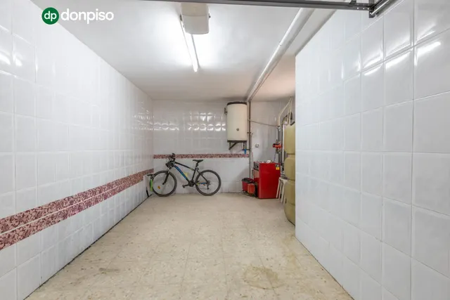 Complejo industrial con vivienda en Alhendín con 2500 metros cuadrados — 40