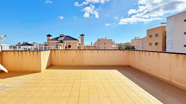 ADOSADO DE 3 DORMITORIO Y 2 BAÑOS EN ORIHUELA COSTA (ZONA LOS DOLSES) — 34