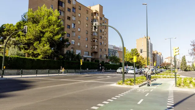 PISO en VENTA en ZARAGOZA - Avenida Navarra (Ref.: 00932) — 46
