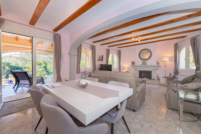 Finca Valleverde. Encantadora villa de una sola planta en venta en Llíber con una gran parcela. — 16