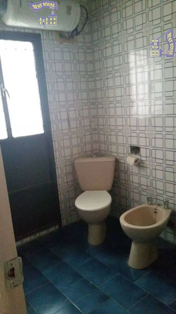 LOCAL COMERCIAL - ZONA CENTRO — 4