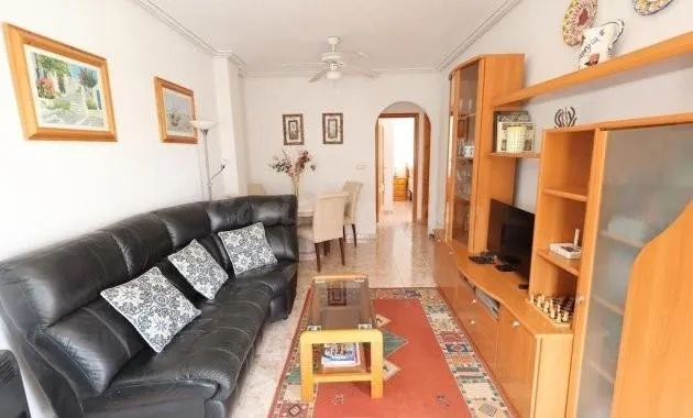 Bungalow de 2 dormitorios en La Zenia, Alicante (Costa Blanca) — 3