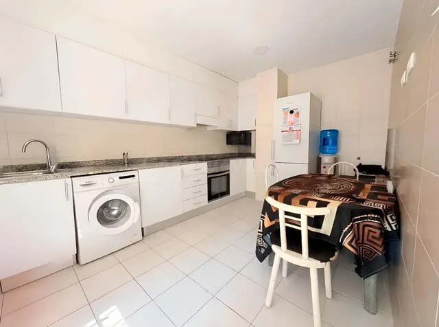 PLANTA BAJA DE 107 M2 ÚTILES CON 3 habitaciones, 2 BAÑOS, GR - foto 4