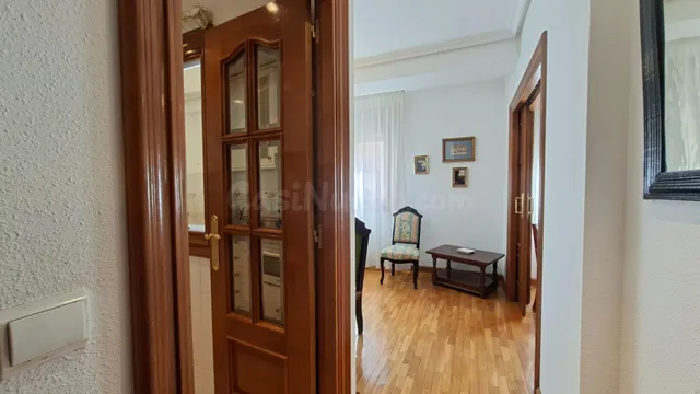 Apartamento en Calle Santa María: luz de mañana, centro y má - foto 5