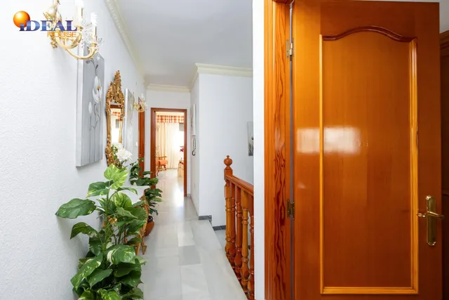 Casa de 6 dormitorios con piscina privada, terrazas y espectaculares vistas en Órgiva – Granada — 27
