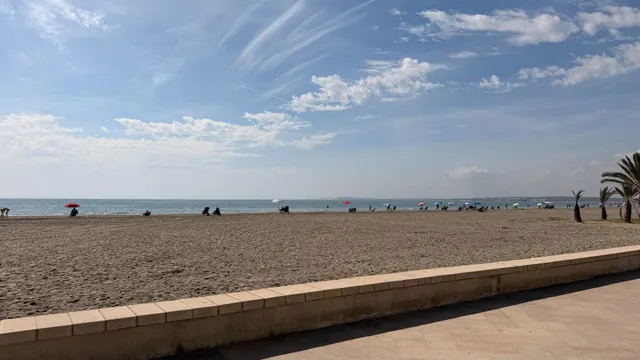 SU CASA JUNTO AL MAR EN SANTA POLA LE ESTÁ ESPERANDO — 26