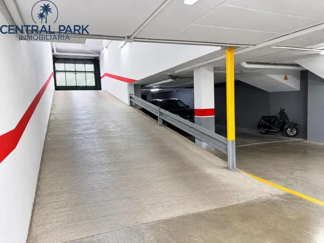 Vivienda en el centro de Salou, junto al paseo Miramar y club Náutico. — 29