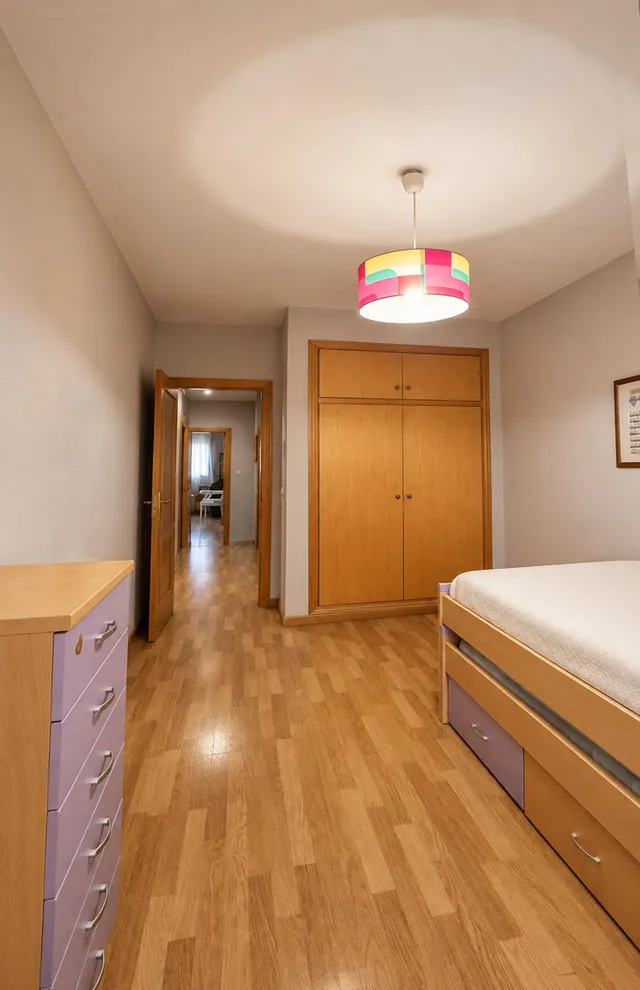 Planta baja de 131 m2 con terraza privada de más de 40 m2, garaje y 2 trasteros en Alicante — 9
