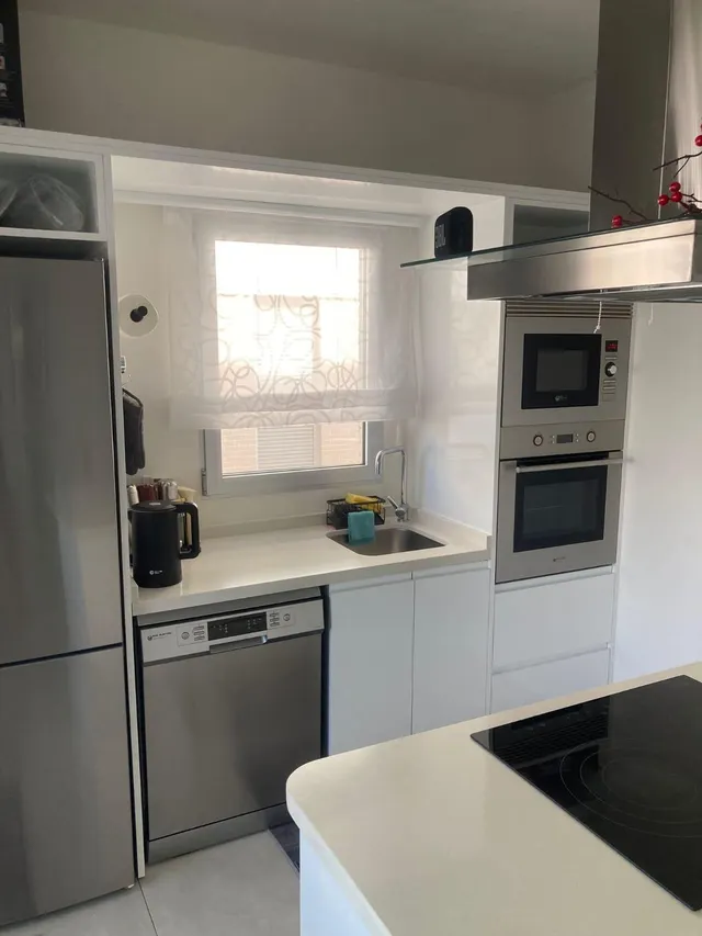 Precioso piso de dos dormitorios dos baños en urbanización cerrada con piscina, parking y trastero — 40