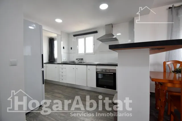 ¡SEGUNDA LÍNEA DE PLAYA! EXTERIOR REFORMADO CON GARAJE, PISCINA Y TERRAZA — 8