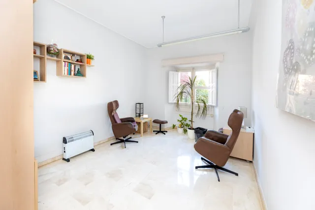 Gran vivienda en Plaza Los Campos - 7 habitaciones — 18
