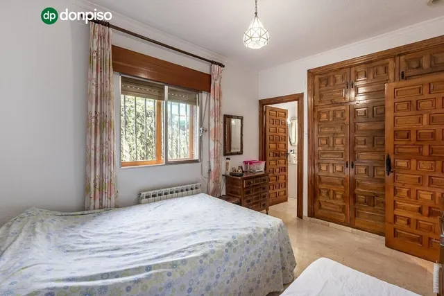 Espectacular Chalet en Ogijares - Ideal para Familias — 21