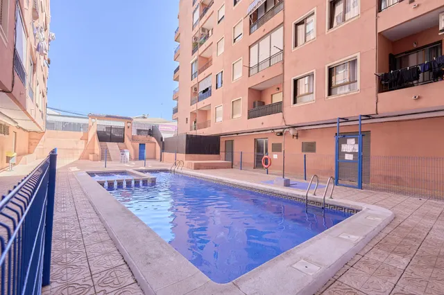 Reformada vivienda de 1 habitación con piscina — 33