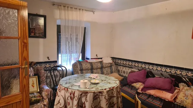 OPORTUNIDAD DE CASA Y EDIFICIO ANEXO EN JARAÍZ DE LA VERA SÓLO 62500! — 6