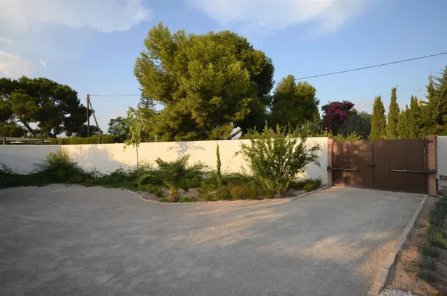 CHALET TRANQUILO  CON ENCANTO A 600 M DEL LYCEO FRANCES — 7