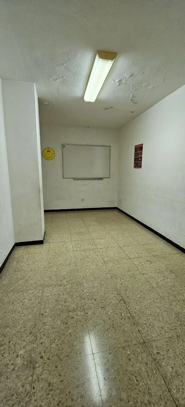 ¡Oportunidad única! Estupendo local en entreplanta en pleno centro de Elche — 19