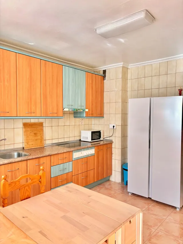 Amplia vivienda con garaje a 500 metros del mar – San Pedro  - foto 2