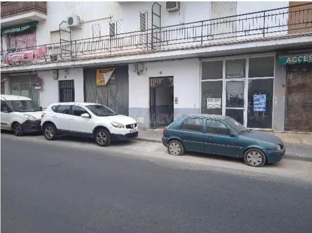 SE VENDE piso OKUPA en C Palomares 44 de Coria del Río - foto 3
