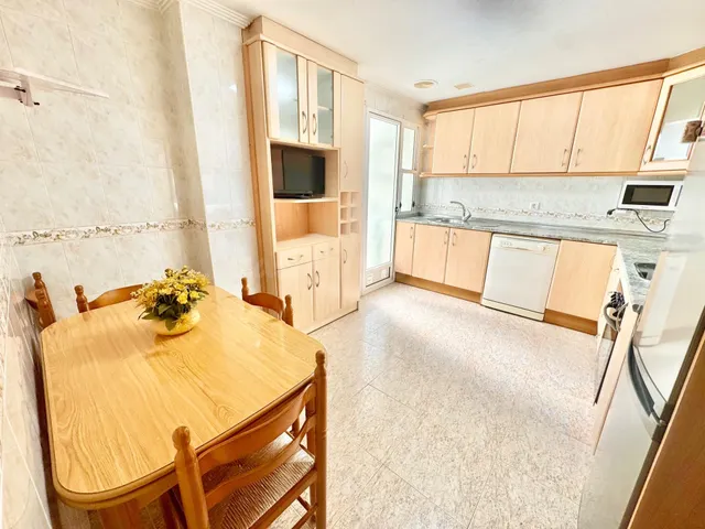 ESTUPENDA VIVIENDA EN EL PARQUE SEVERO OCHOA CON GARAJE, TRA - foto 2