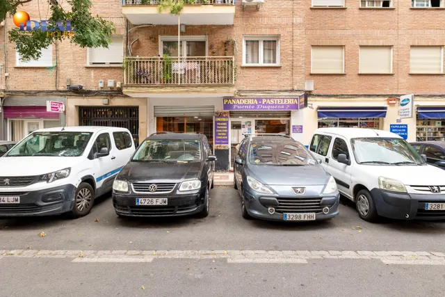 LOCAL COMERCIAL EN EL CHARCÓN — 21