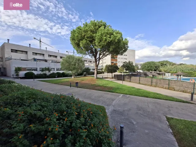 ESTUPENDO PISO EN CHAPIN CON PISCINA — 18
