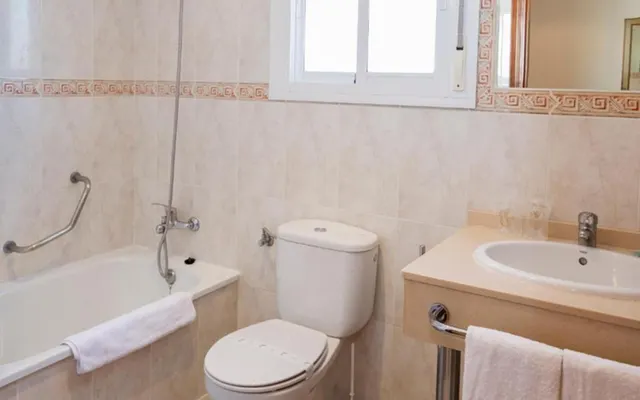 Hotel 54 habitaciones 2315m² en venta - Costa Del Sol — 10