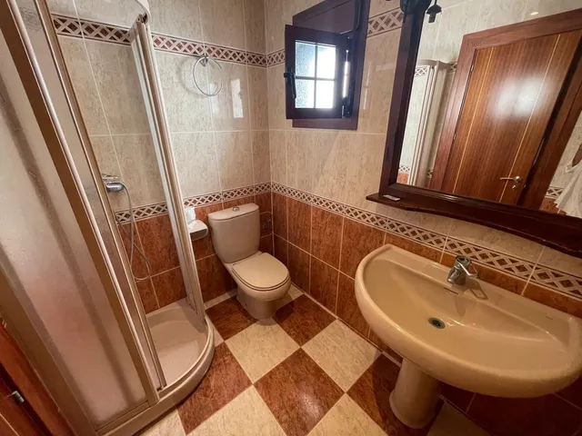 Chalet 3 habitaciones 126m² en venta - Centro — 24