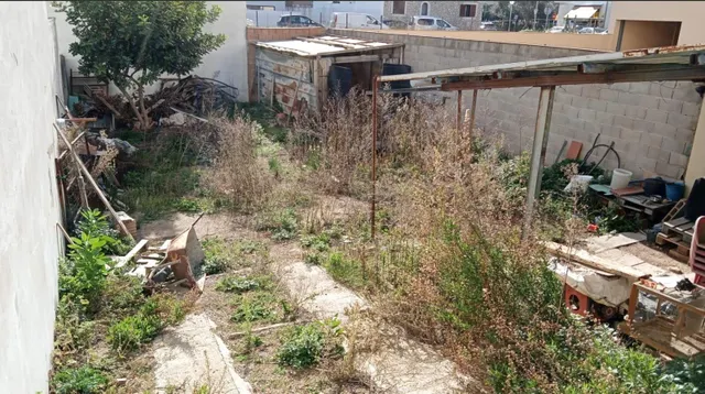 SOLAR URBANO DE 285 M2 EN BINISSALEM - foto 3