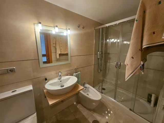 VIVIENDA SEMINUEVA EN FERIA CON GARAJE Y TRASTERO — 8