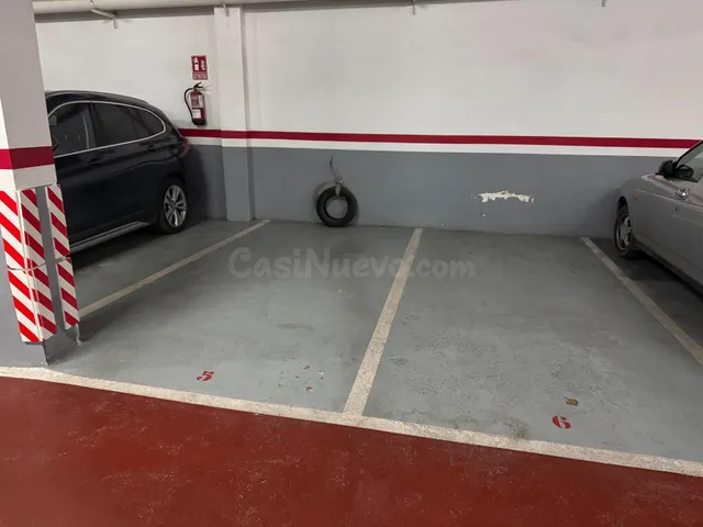 Plaza de parking en venta en Manresa – Calle Sant Joan d’Enc - foto 3