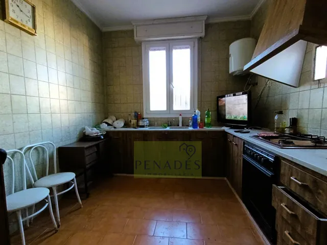 CHALET MUY CERCA DE LA POBLACION — 8