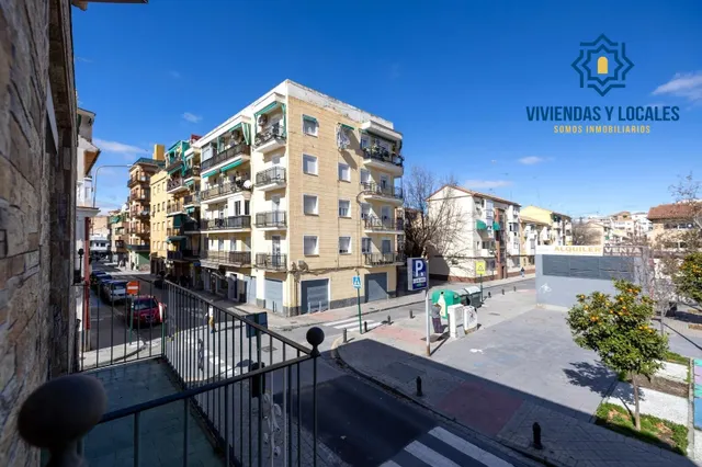 Edificio con gran potencial de desarrollo residencial en Zaidín – Granada — 3