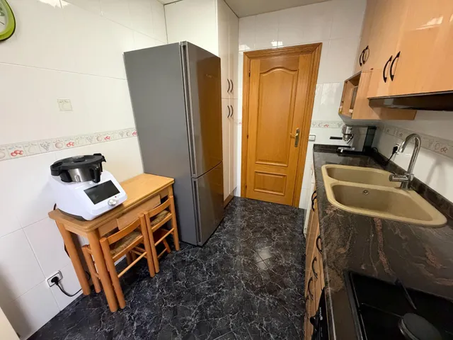Último piso de 4 dormitorios con balcón — 23