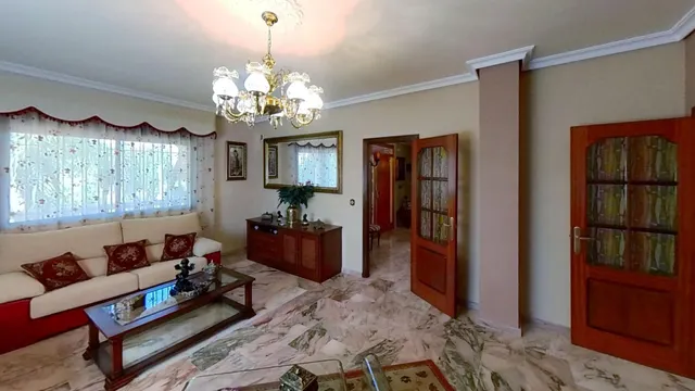 ESPECTACULAR CHALET CON DOS CASAS Y AMPLIO TERRENO — 26