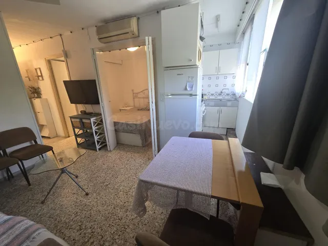 Se vende estudio en Avenida Comunidad Valenciana, Benidorm - foto 4